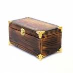 Шкатулка-коробка с «растительным орнаментом»