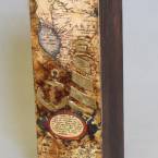 Подарочный короб для бутылки спиртного "Карта"